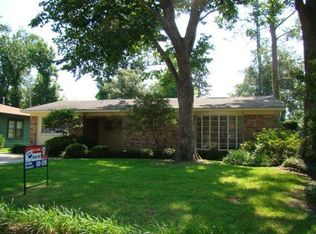 680 Callaway Dr, Beaumont, TX 77706