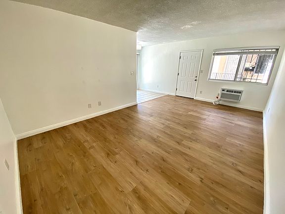 4th image of 2147 Baxter St #1