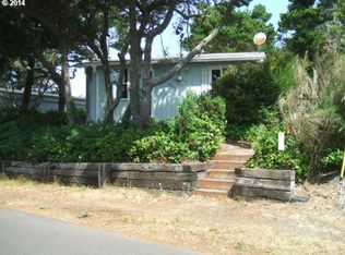 4601 Falcon St, Florence, OR 97439