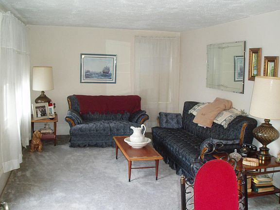 2nd image of 100 5th Ave