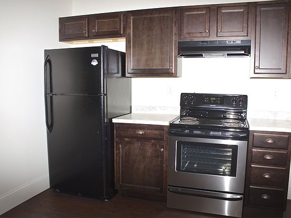 2nd image of 235 Buckeye St #1
