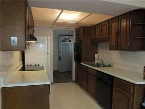 4th image of 386 Rocky Fork Dr N
