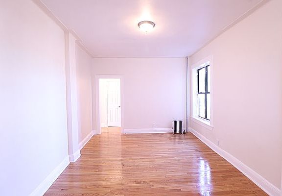 2nd image of 8714 129th St APT 2I