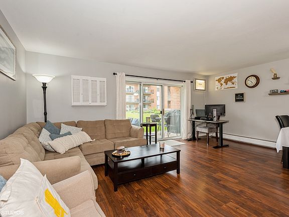 4th image of 4225 Saratoga Ave APT 107B