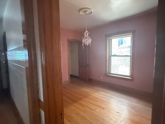 4th image of 3342 S Lowe Ave APT 2