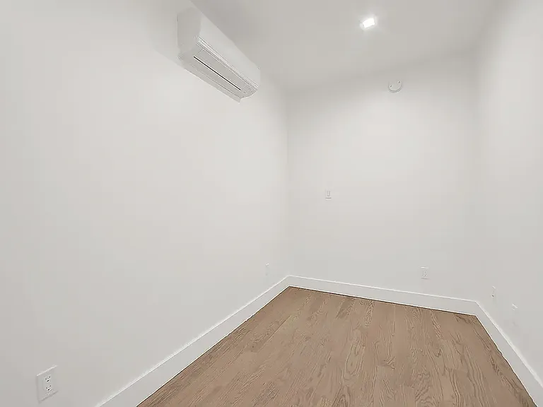 2909 Albemarle Rd #4T — Photo 12