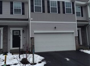 520 Isabella Ct, Coraopolis, PA 15108