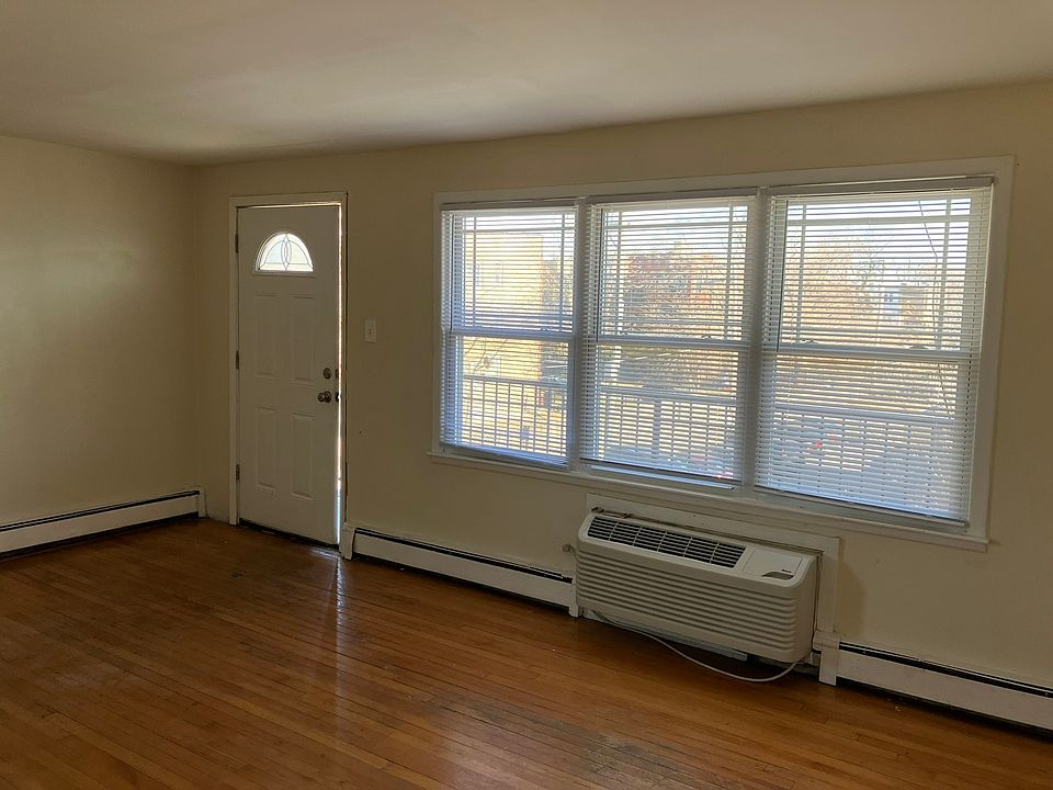 1st image of 2404 E 79th St Unit 3D