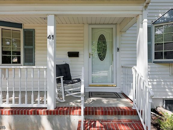 3rd image of 41 Watson Rd