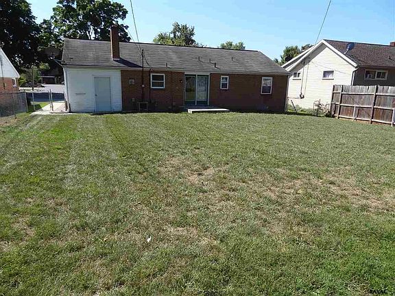 5th image of 739 Kelly Dr