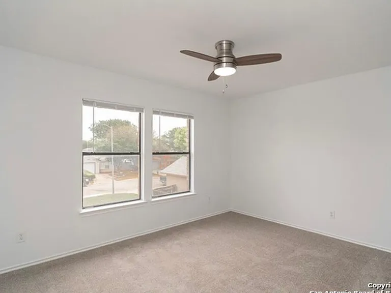 9718 Astin Pl — Photo 22