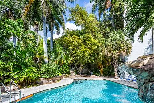 116 S Riverside Dr #1 Photo 1