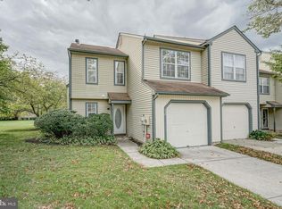 438 Kelham Ct, Mount Laurel, NJ 08054