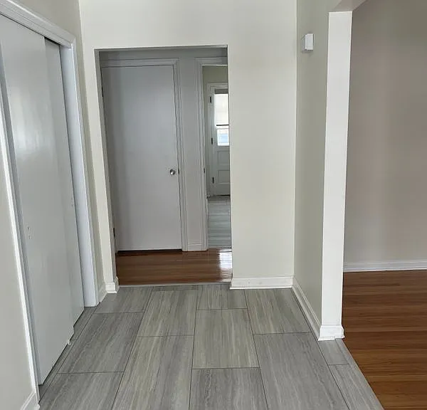 4100 Leisure Dr — Photo 2