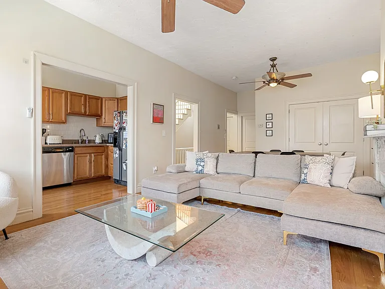70 Rutland St #3 — Photo 4