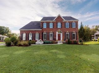 1009 Pleasant Ridge Dr, Mars, PA 16046
