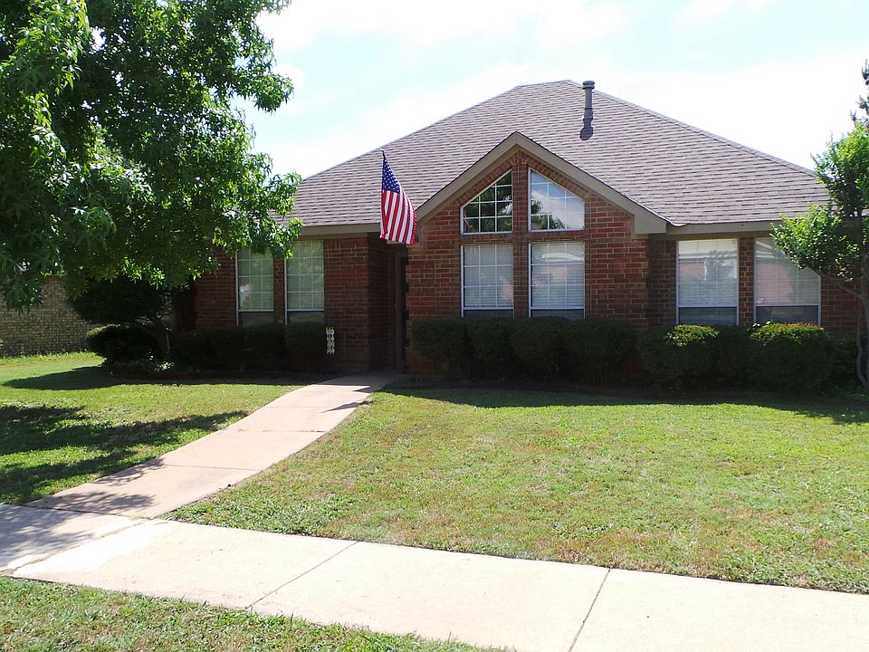 1st image of 8635 Pebblebrook Dr