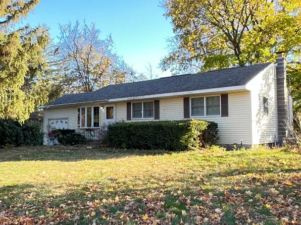 21 Tipton Drive, Loudonville, NY 12211