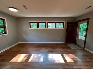 309 Valley Dr #B, Manhattan, KS 66502