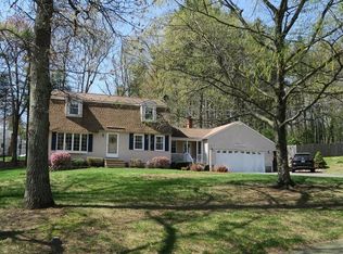 46 Wagon Wheel Rd, Dracut, MA 01826