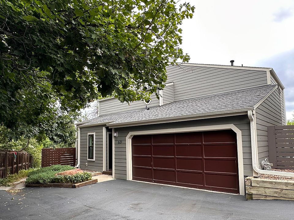The house is not directly on the street, which makes it very serene (and extremely safe for package delivery!).