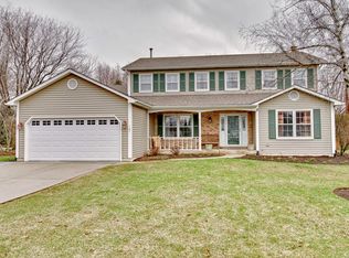 107 Northampton Dr, Oswego, IL