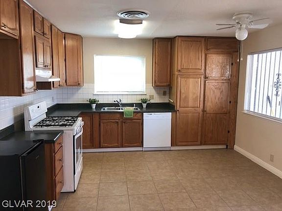 2nd image of 1405 Virgil St