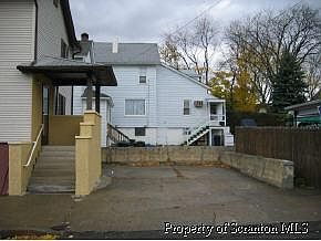 2nd image of 2002 Washburn St