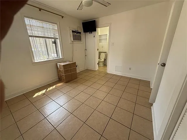 2601 Carondelet St #D — Photo 9