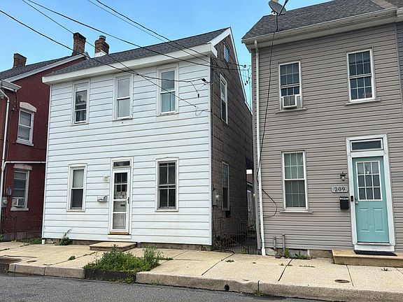2nd image of 205 E 3rd St
