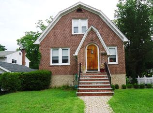 1 Whittier St, Hartsdale, NY 10530