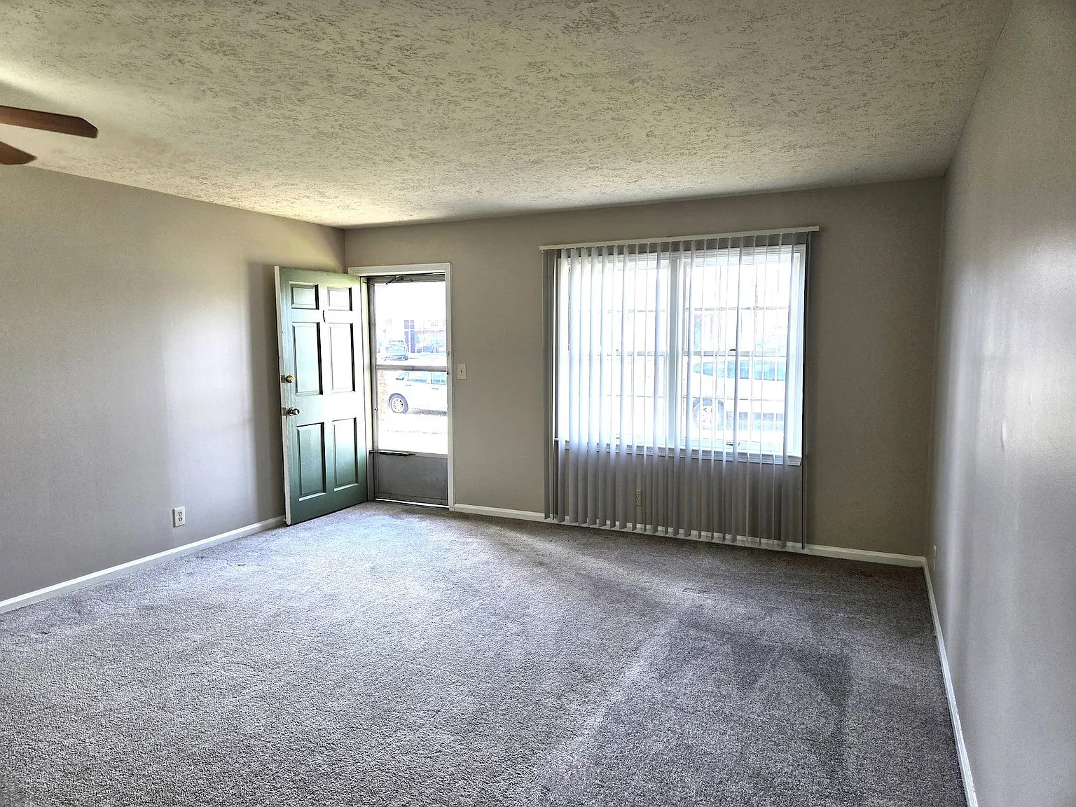 Bon Air Apartments — Photo 3