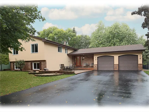 305 Circle Ln SE, Saint Michael, MN 55376