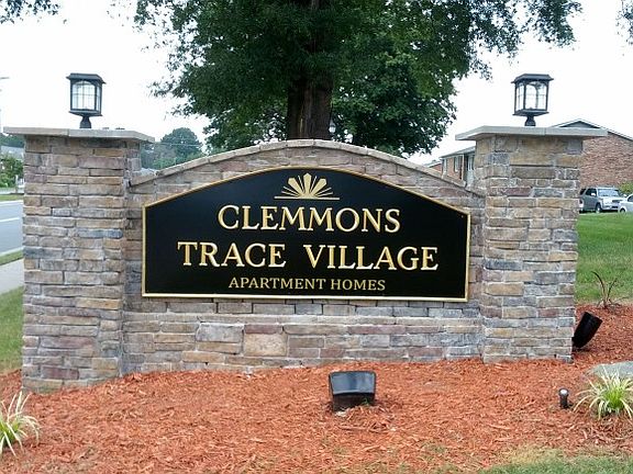 3rd image of 114 Willow Trace Cir #0c0b5cd2d