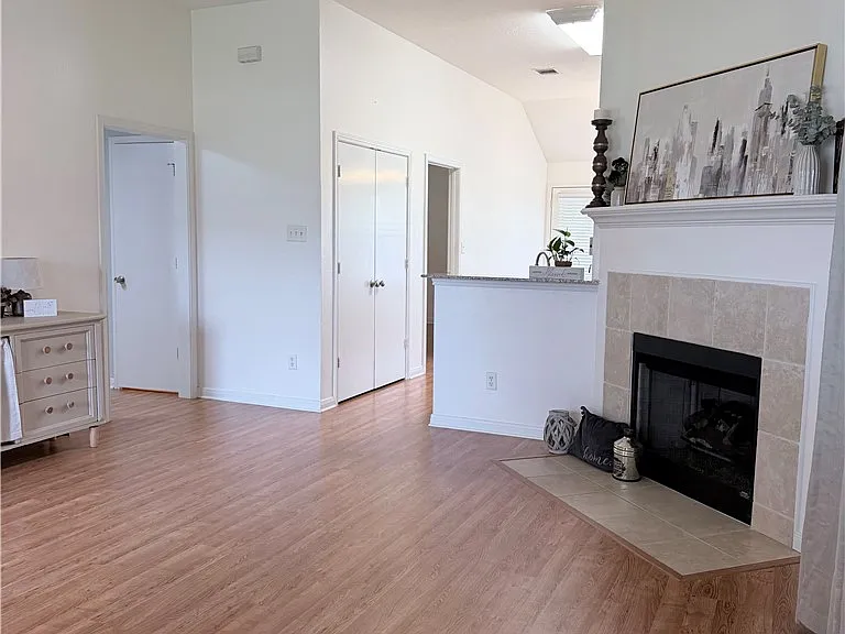 1029 Fallbrook Loop — Photo 6