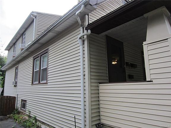 3rd image of 60 Pavonia St