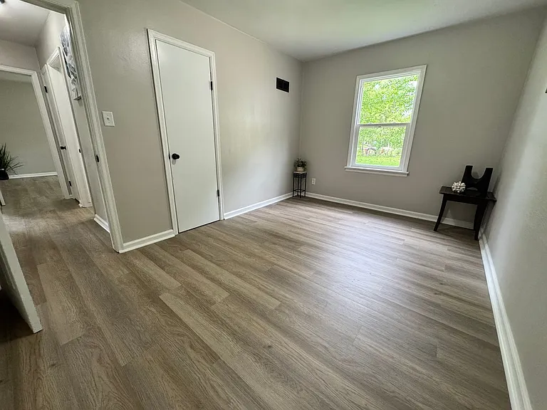 4351 Texas St — Photo 20