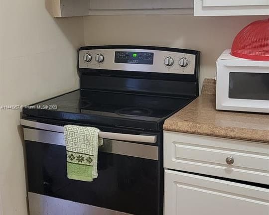 5th image of 15225 NE 6th Ave APT B308