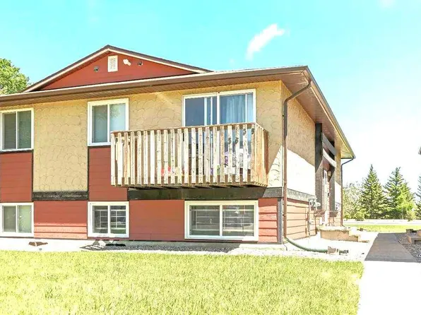 5 Acadia Rd W #35, Lethbridge, AB T1K 4C1