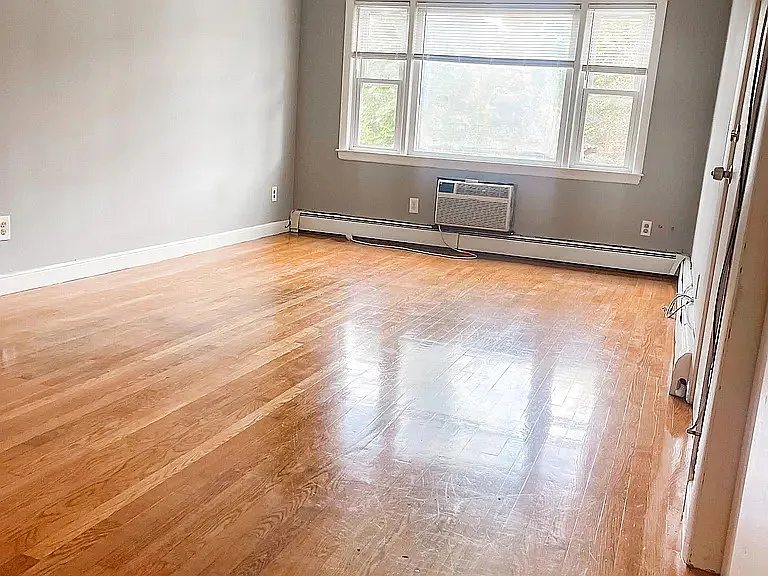 139 West St #3 — Photo 3
