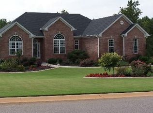 321 Station Dr, Pendergrass, GA 30567