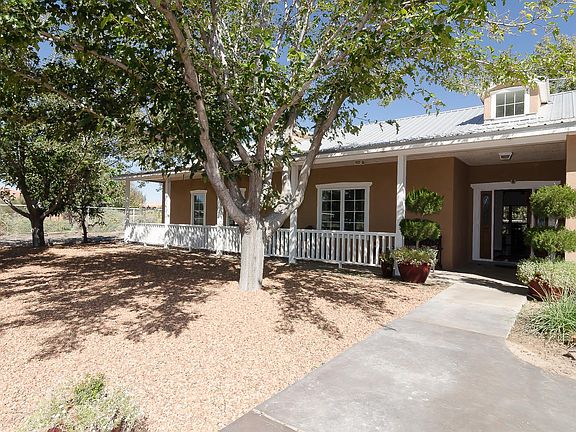3rd image of 505 Sagebrush Dr