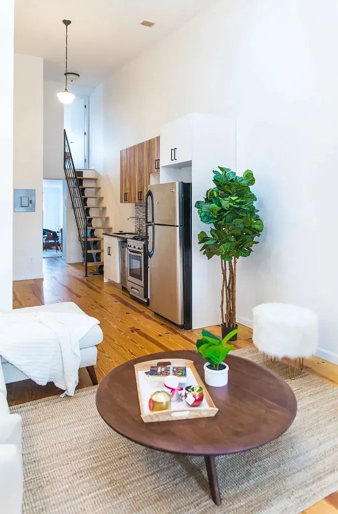 4 bed, 1.5 bath, 110 sqft, $1,310 — Photo 4