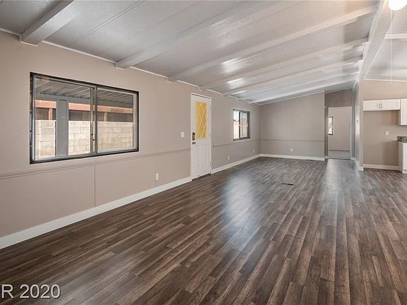 4th image of 1630 Royal Estates Dr