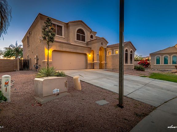 5th image of 3006 S 161st Dr