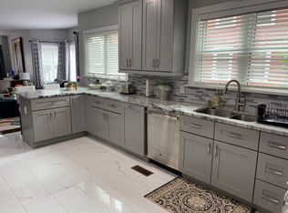 41 Liberty Hill Ave #1, Salem, MA 01970