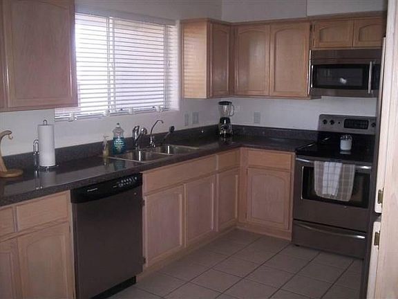 4th image of 10678 E 35th Pl