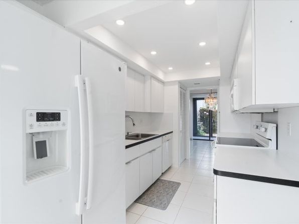 609 Bridgewood Dr #609