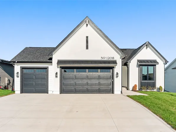 1208 Orchard Hills Dr, Norwalk, IA 50211