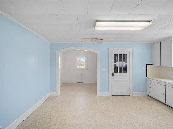 5th image of 244 Dortmund Dr